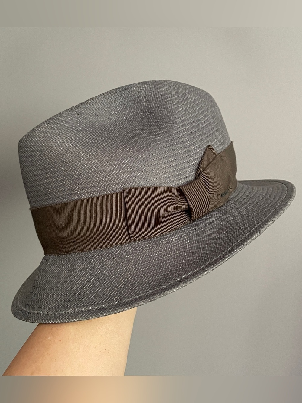 Bailey of Hollywood Gray Breed Straw Fedora Hat - Small 🇺🇸